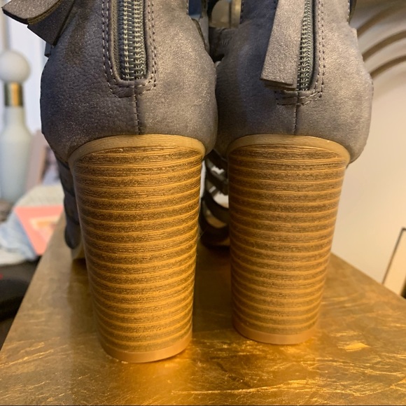 New Indigo Rd. Blue Open Sandal 7.5” M Block Heel Back Zipper - Picture 2 of 8